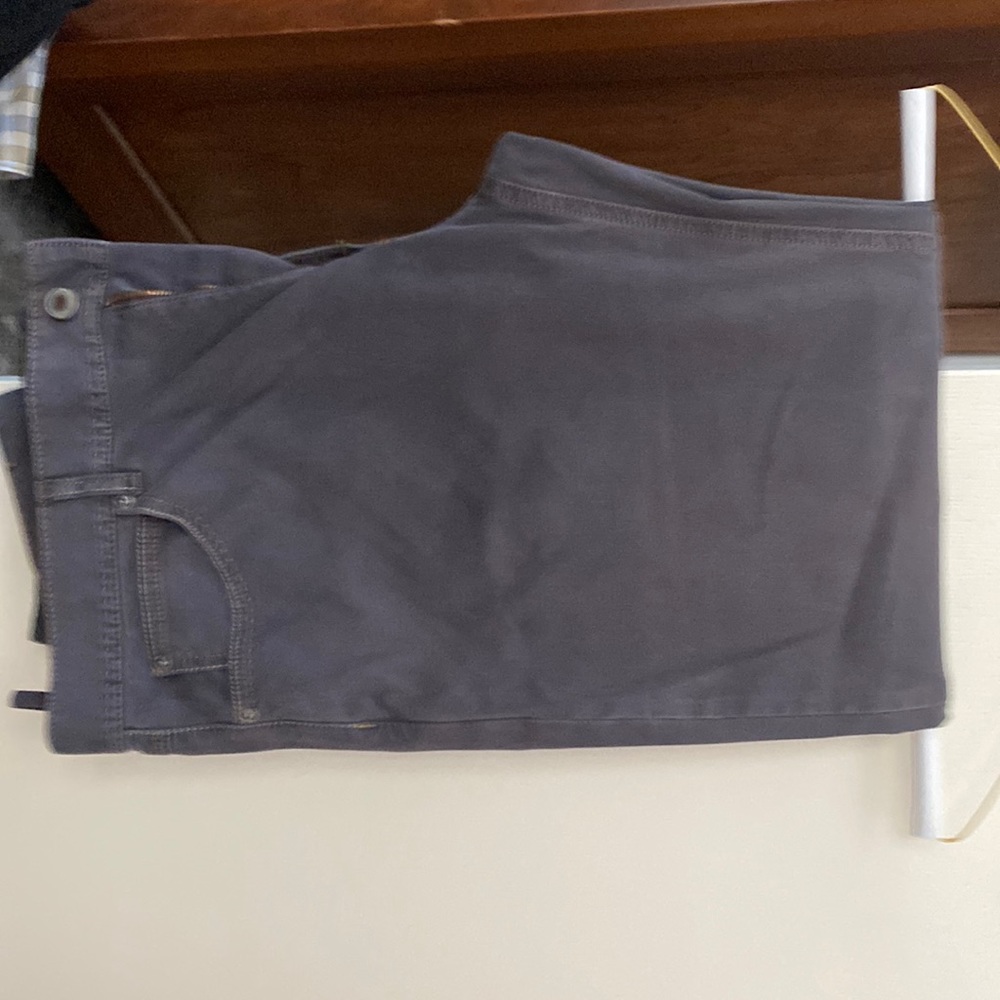 Halsey 44 distressed black jeans size 36/34